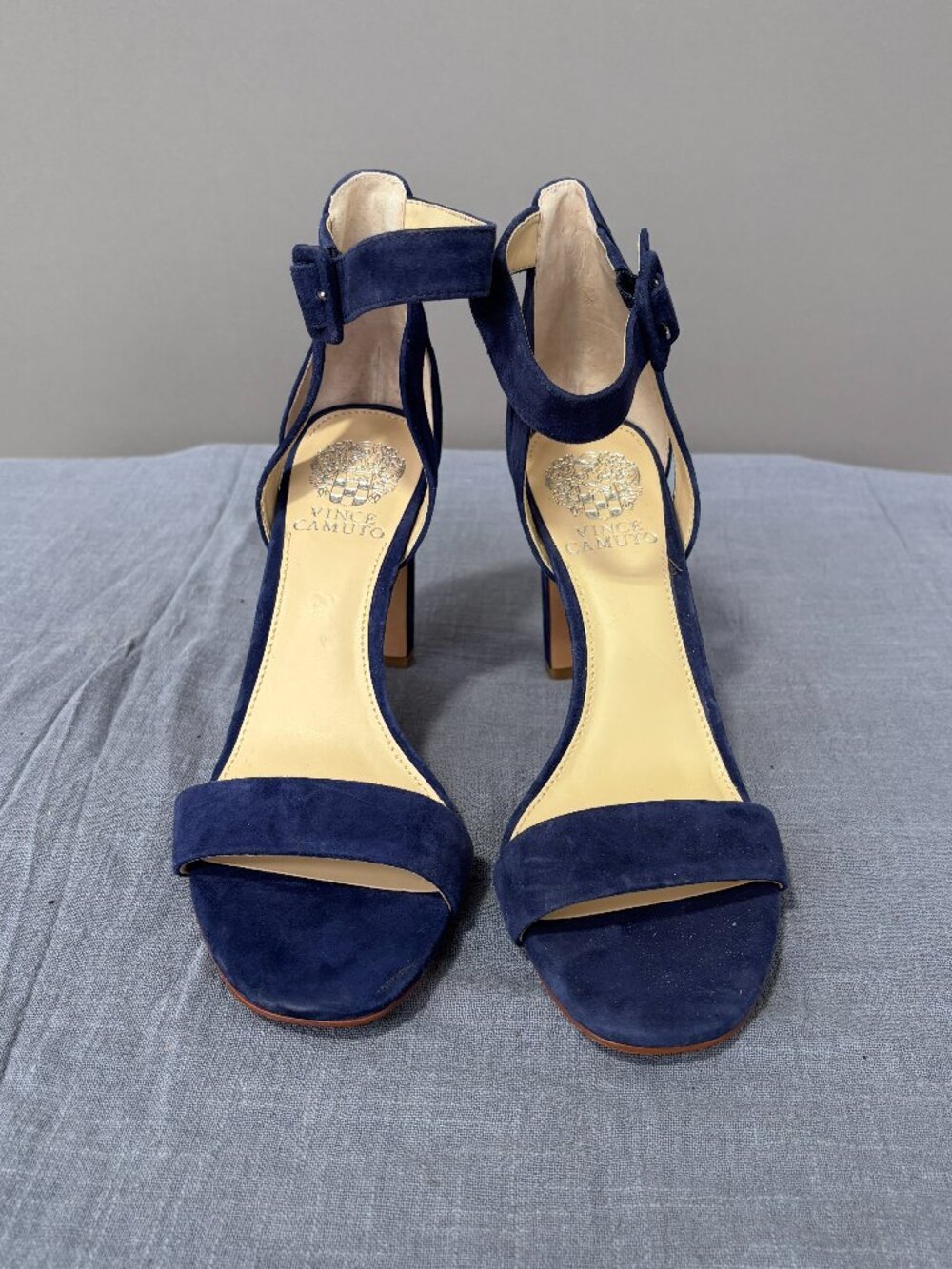 Vince Camuto Deep Blue Suede Strappy Block Heel Size 8.5 NWOT